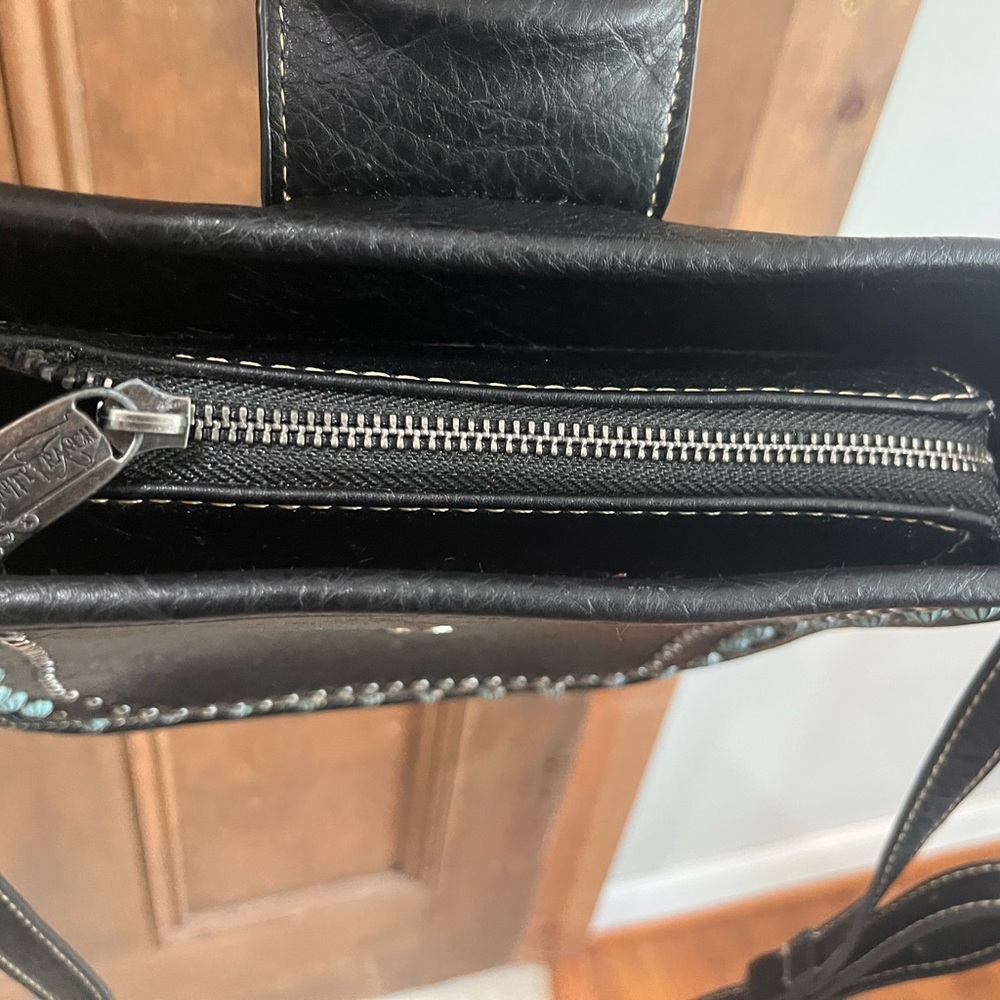 Trinity Ranch Leather Tooled Concealed Carry Purse - image 6